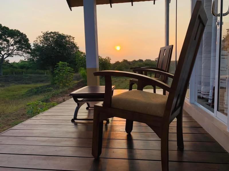 Thihawa Eco Huts Yala Bed & Breakfast Tissamaharama Exterior photo