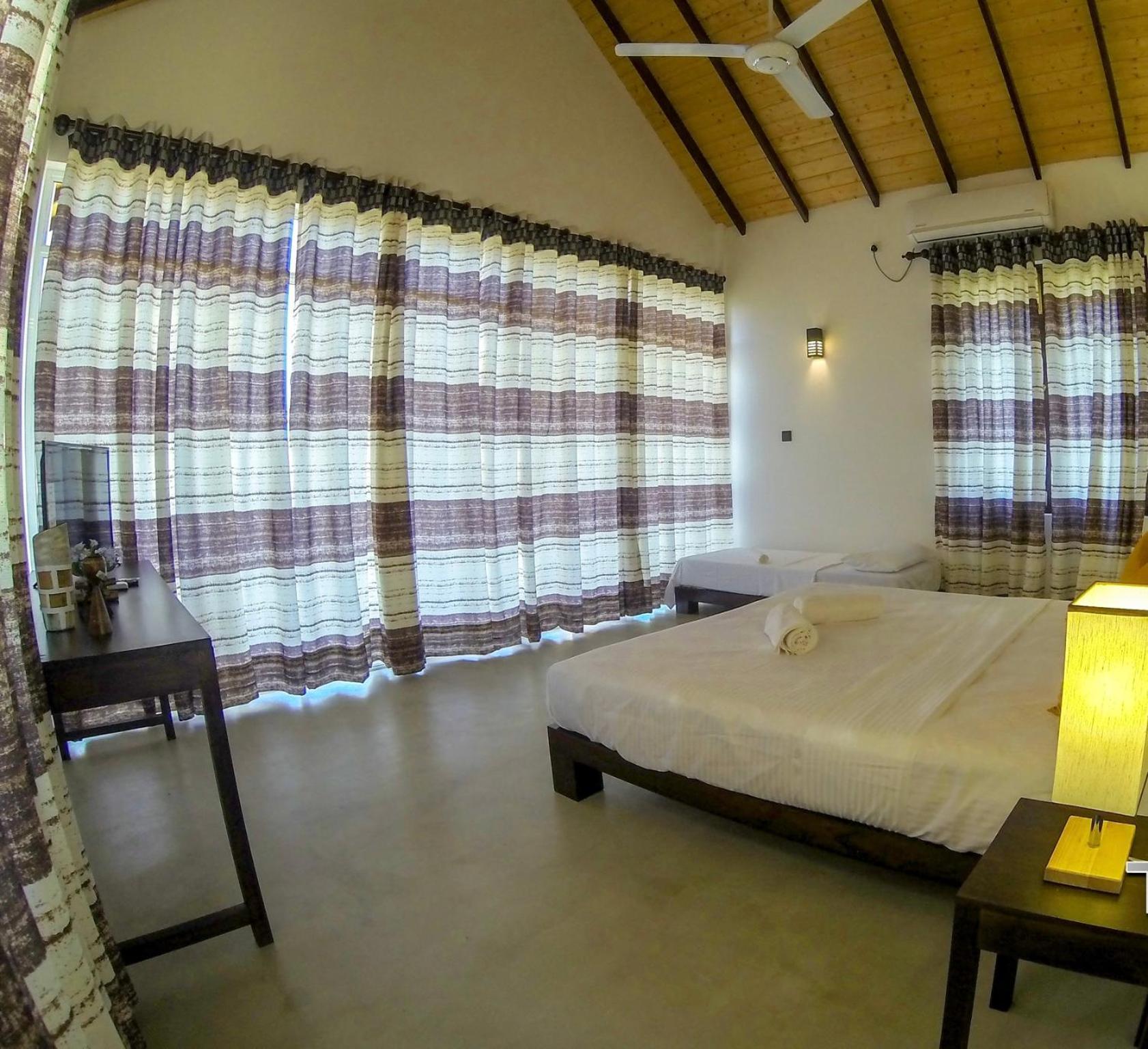 Thihawa Eco Huts Yala Bed & Breakfast Tissamaharama Exterior photo