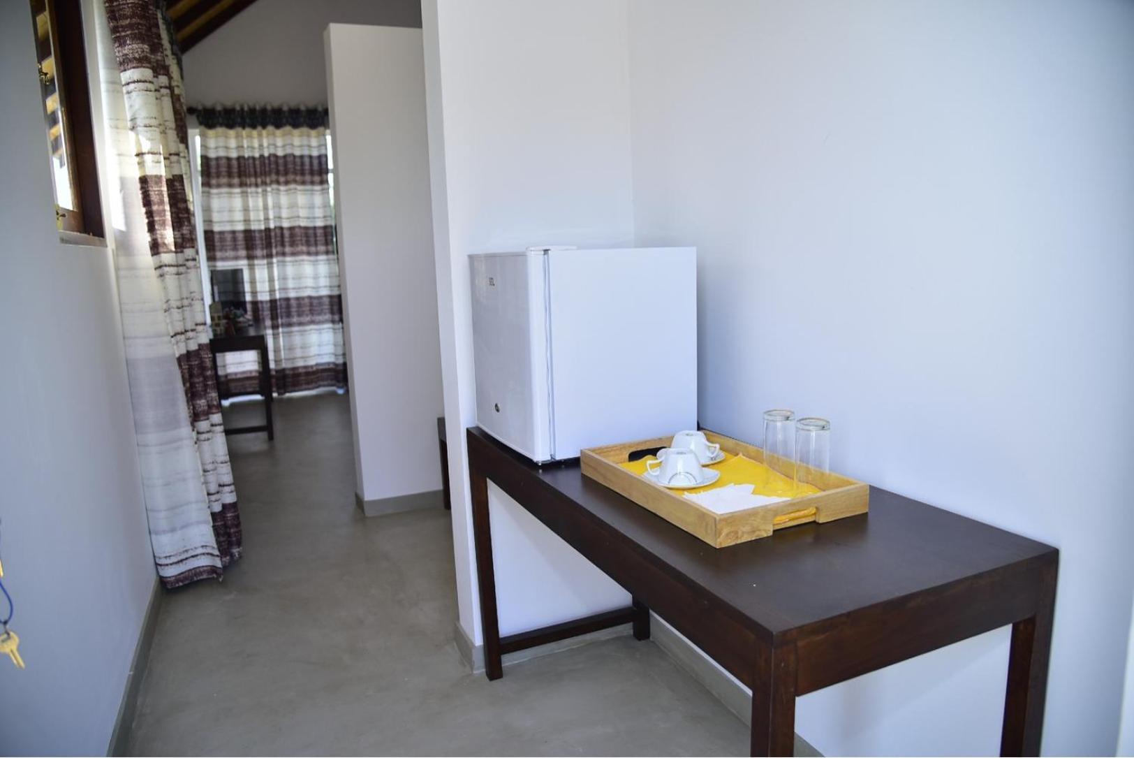 Thihawa Eco Huts Yala Bed & Breakfast Tissamaharama Exterior photo